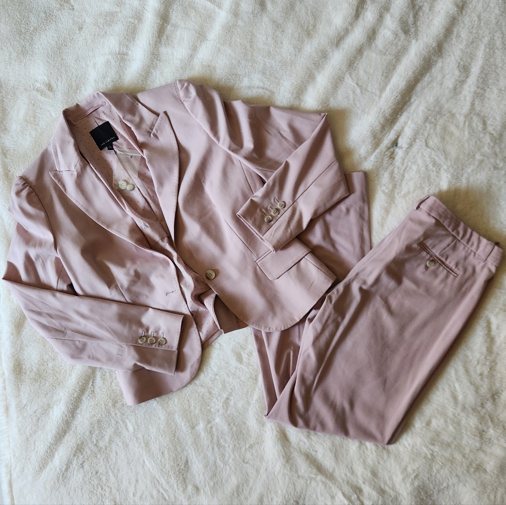 🆕️T. Limited- Drew Suit Set
